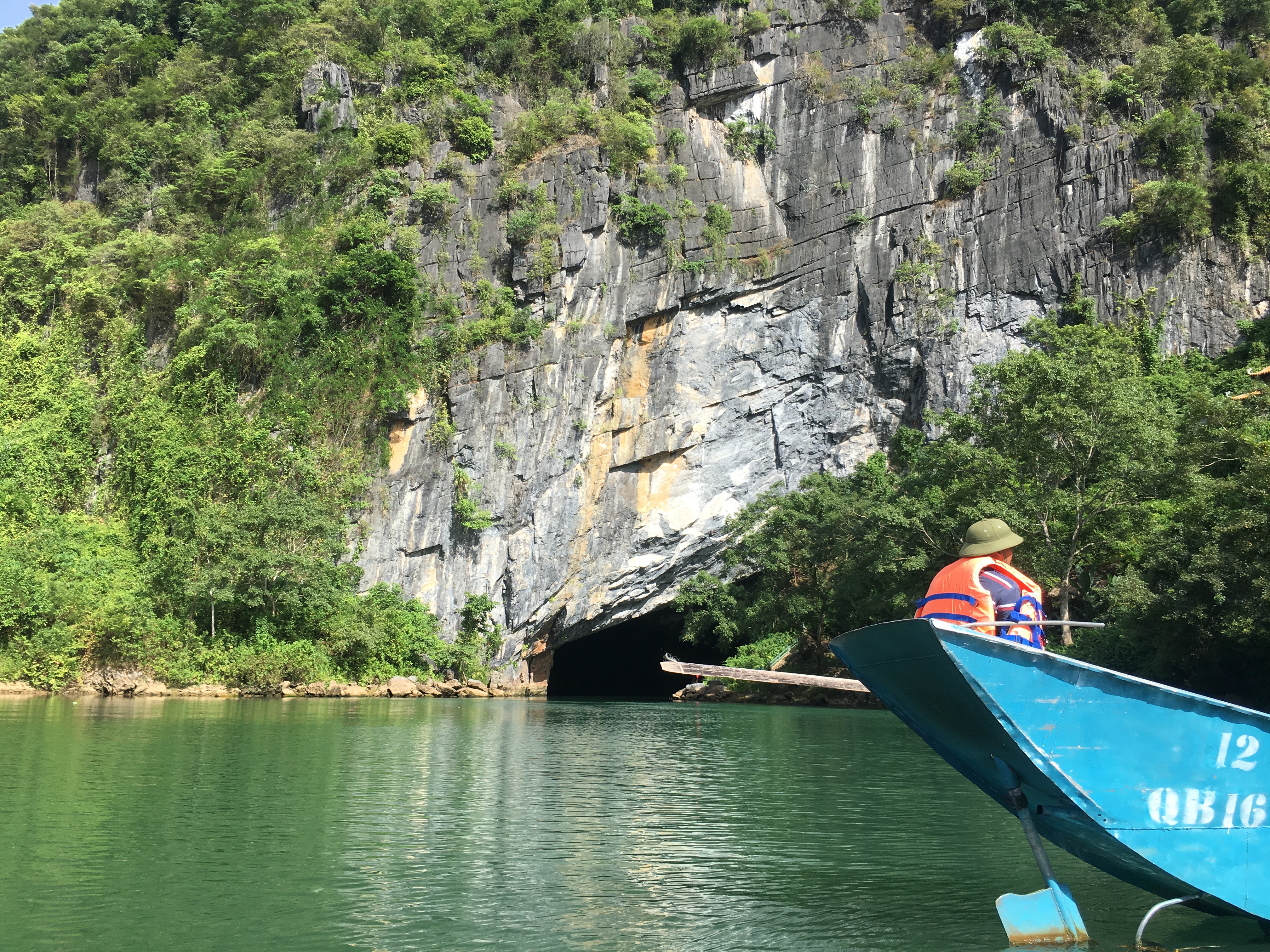 Private tour to Phong Nha cave and Paradise cave from Dong Hoi